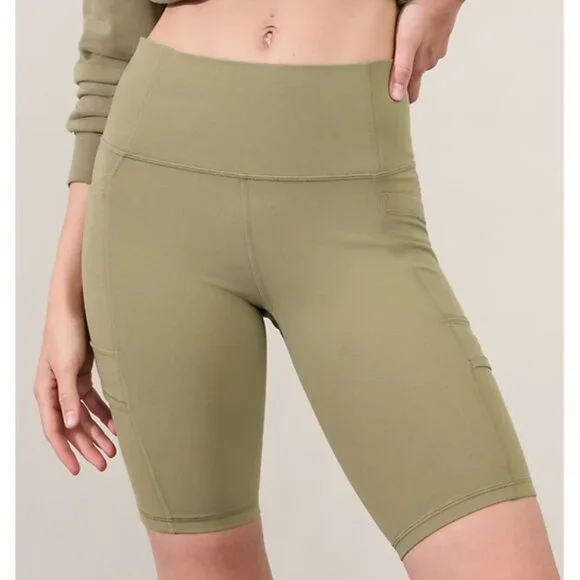 Athleta S Salutation Stash Cargo 9" Short Olive Branch Green Small - Picture 5 of 8